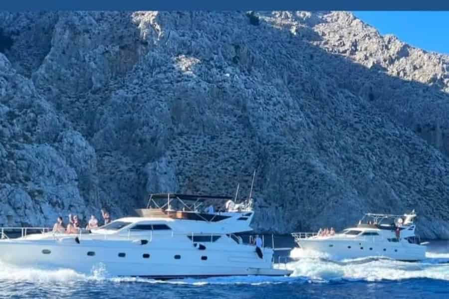 Rhodos: Yacht-Erlebnis mit Schwimmen inklusive Transfer. Foto: GetYourGuide