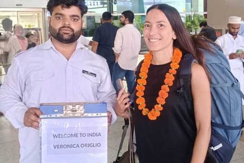 New Delhi: One-Way Transfer Airport to Hotel
