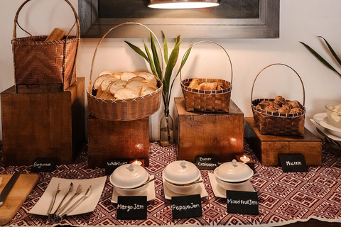 Luang Prabang: Alms Giving Ceremony & Breakfast