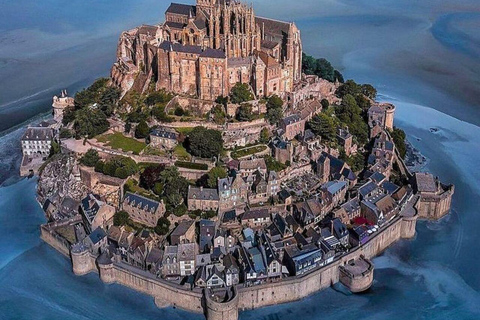 Private Guided 1 day Tour Paris- Étretat & Mont-Saint-Michel