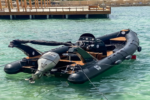 Hurghada: Orange Bay &amp; Magawish Island Speedboat med lunchGrupptur med motorbåt med snorkling och lunchlåda