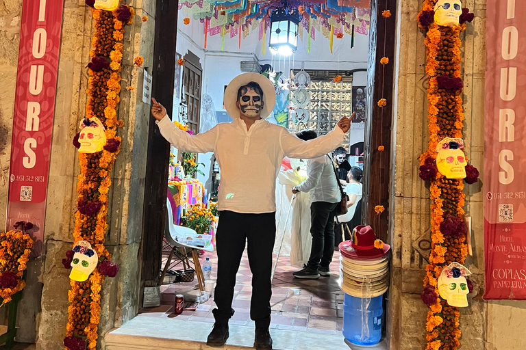 Oaxaca: Tule Tree, Teotitlán, Mitla and Hierve el Agua Tour