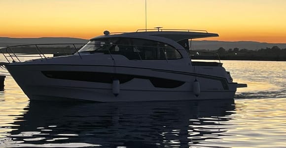 Sunset boat trip in Syracuse with aperitif
