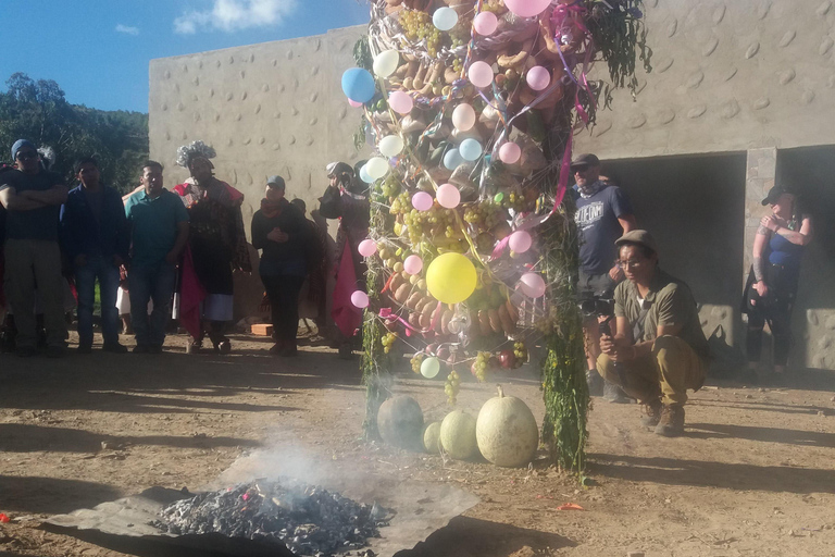 Tarabuco: Textile Market and Yampara Culture