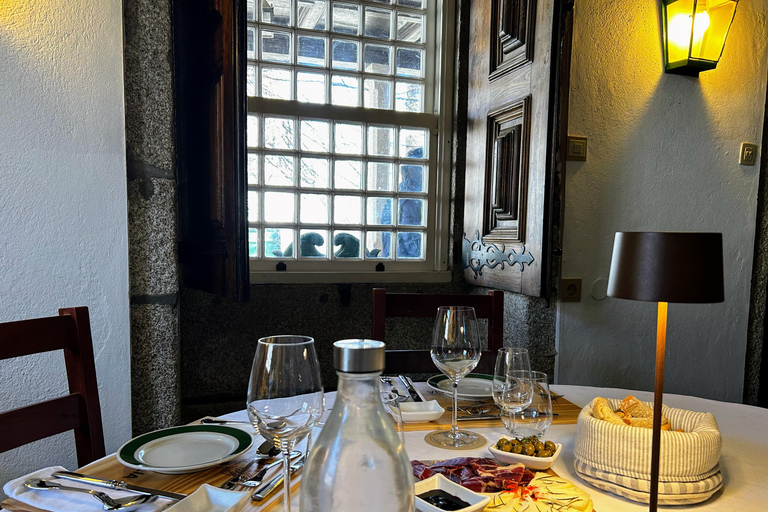 Douro Valley: A Sensory Experience in the Douro: Wines, Olive Oil, and History Douro Valley: Sensory Experience in the Douro: Wines, Olive Oil, and History