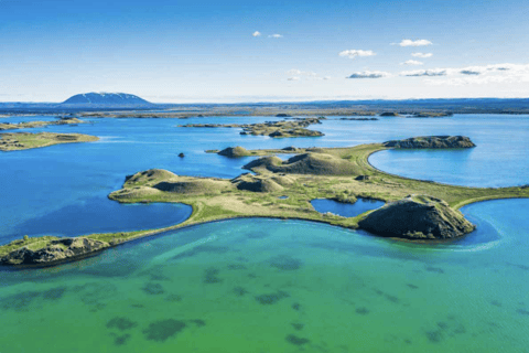 Akureyri: Private Tour Godafoss, Myvatn, Grjótagjá, Hverir.