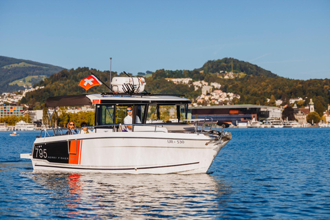 Lake Lucerne: Private Luxury Boat Cruise