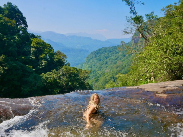 Visit Knuckles Mountains  Infinity Pool and Doowili Ella Trail in Arunachalam
