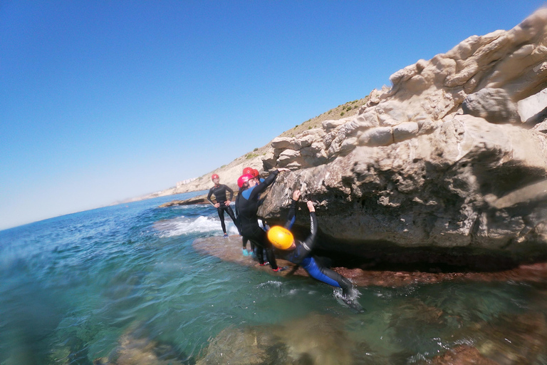 Valencia: Coasteering-Abenteuer im Leuchtturm von Cullera