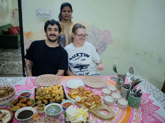 Delhi Cooking Class: Learn authentic recipes in a local home