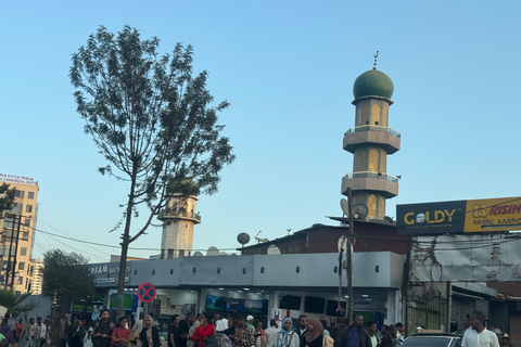 Addis Abeba: Töpferwaren, Markt und Kaffee-Tour mit MittagessenAddis Abeba: Töpfer-, Markt- und Kaffeetour mit Mittagessen