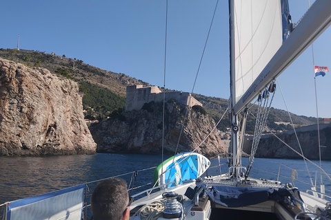 دوبروفنيك - جولة خاصة لمدة نصف يوم بالقارب الشراعي إلى جزر إلافيتي