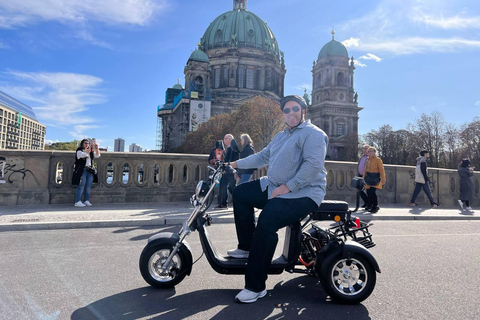 Rowerek trójkołowy Harly 2H Berlin2H 2 osoby w jednej wycieczce na motocyklu Harley Trike