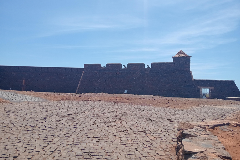 Praia: Old Town Tour with a Local Guide – Nha Terra Experience