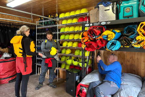 Quebec City: Guided rafting and kayaking 30 minutes from the city – Family Quebec City: Guided Rafting and Kayaking 30 Minutes from the City – Family