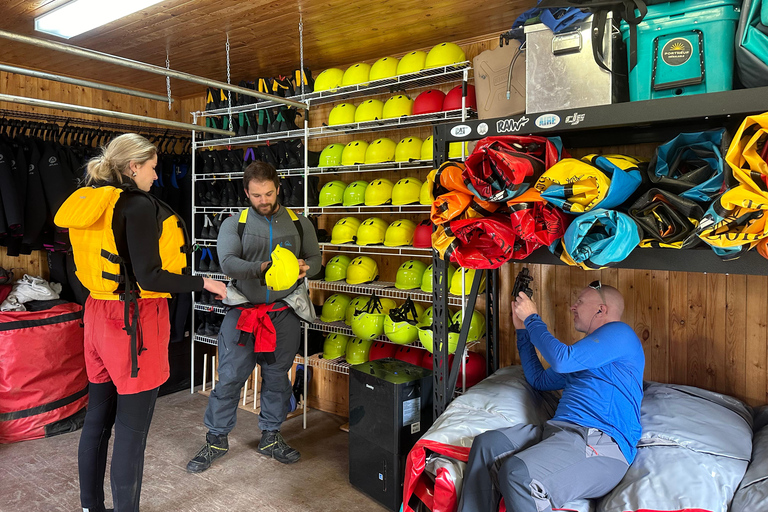 Quebec City: Guided rafting and kayaking 30 minutes from the city – Family Quebec City: Guided Rafting and Kayaking 30 Minutes from the City – Family