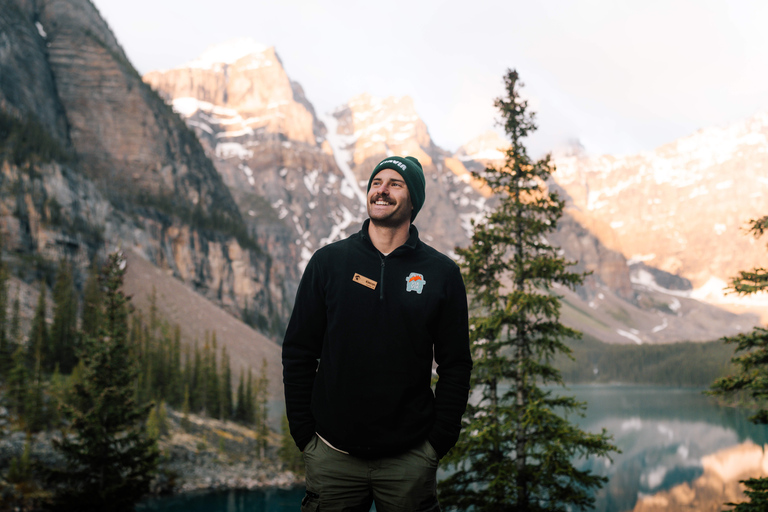 Moraine Lake Sunrise: Premium Tour from Canmore & Banff From Canmore/Banff: Moraine Lake Sunrise Experience