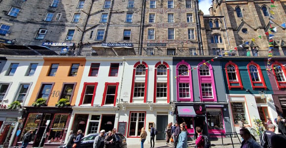 Edinburgh: 3-Hour Historical Walking Tour in Italian