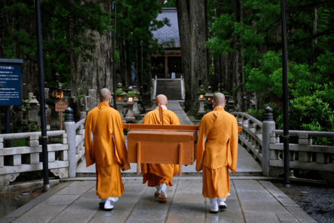 Wakayama & Koyasan: Private Tour with Hotel Pickup & Lunch