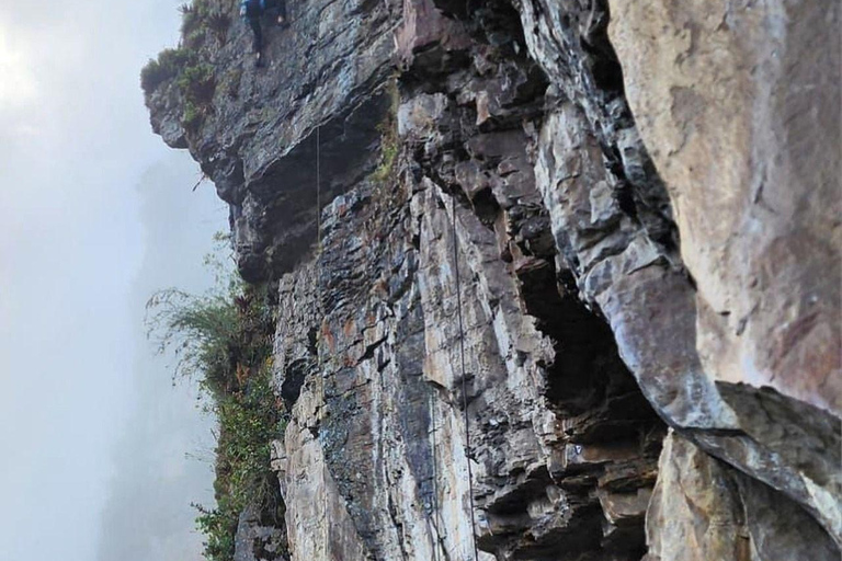 Bogotá: Choachí Rock Climbing and Hiking Tour Basic Climbing and Hiking Tour