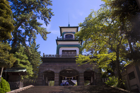 Kanazawa: Private Samurai Tour with All-You-Can-Drink Dinner