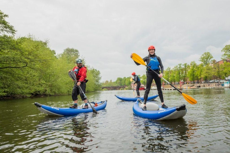 Chester: River Dee Kayaking Tour with Guide