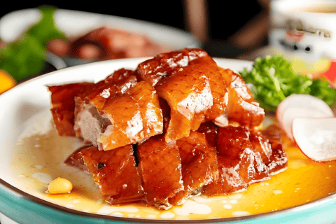 Guangzhou: Cantonese Dinner& Chinese Tea Ceremony with Local