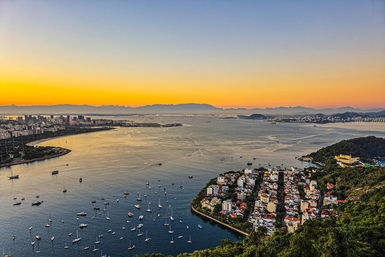 Rio de Janeiro sunset by Jeep Italian speaking guide