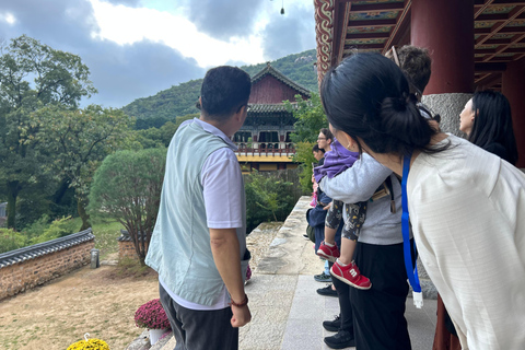 Busan: Beomeosa Temple Tour with Meal and Hike Option