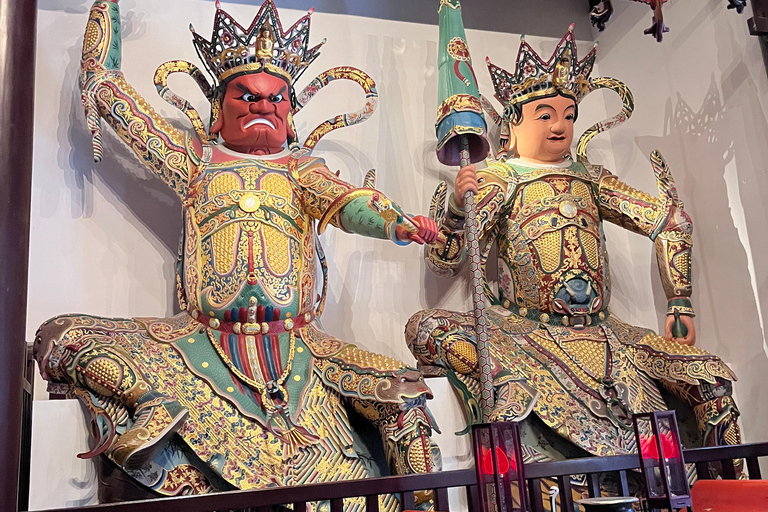 Shanghai Fitness & Culture Tour with Gym, Jade Buddha Temple