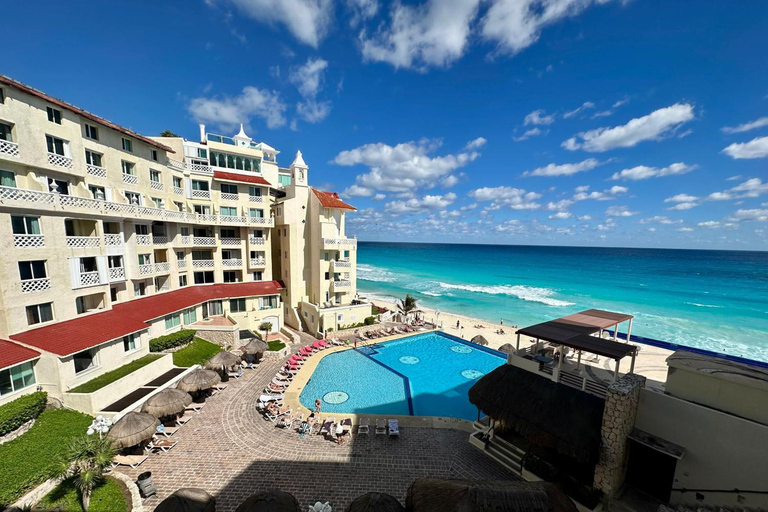 Prywatny transfer z hotelu Bsea Cancun Plaza na lotnisko CUN