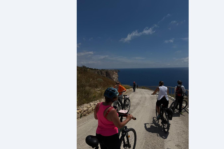Malta: Three Cities Golden Hour E-Bike Tour