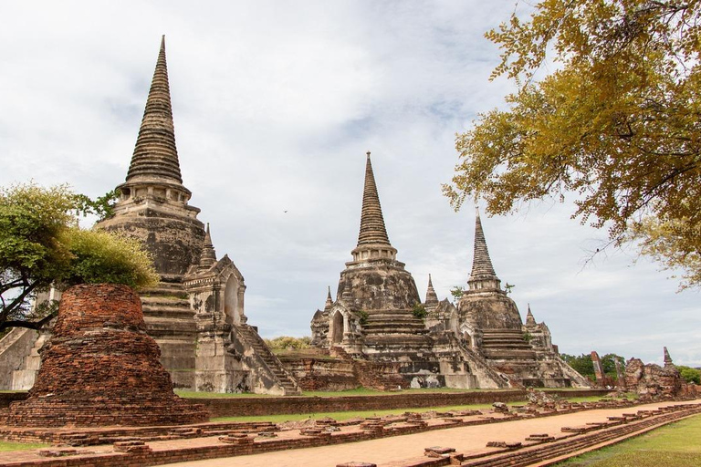 Bangkok: Floating Market, Railway Market & Ayutthaya Tour
