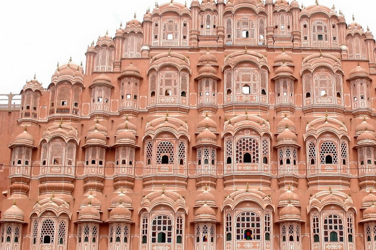 Jaipur: Private ganztägige Stadtrundfahrt mit dem AutoPrivate ganztägige Stadtrundfahrt mit Guide & Auto