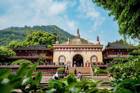 Chengdu: Leshan Buddha and Emeishan Guided 2-Day Trip