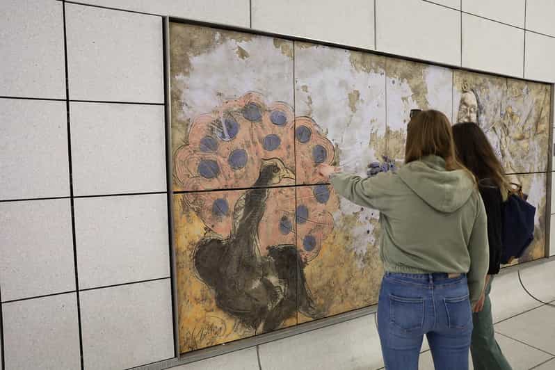 Scopri l'arte di Karlsruhe: Genesis di Markus Lüpertz nel sottosuolo