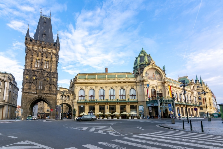 Fietstocht door de oude binnenstad van Praag, topattracties en de natuur4 uur: oude binnenstad, hoogtepunten van de kleine stad en natuur