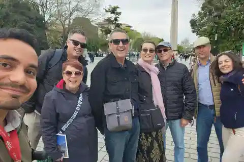 Excursão de meio dia à cidade velha com um historiador de arte