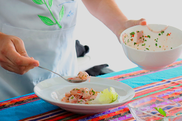 Lima: Clase de cocina peruana, visita al mercado y frutas exóticas