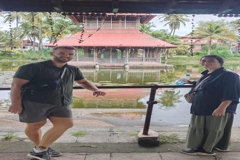 Kochi: Tuk-Tuk-Ausflug mit versteckten SchätzenKochi: Ausflug mit dem Tuk-Tuk zu versteckten Schätzen