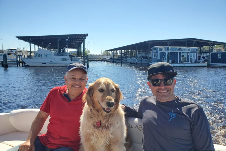 Jacksonville: Private Pontoon Boat Cruise (1-12 Passengers)