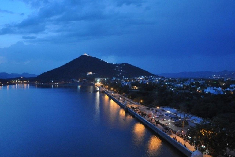 Udaipur Night Wonders: A Guided Night Walking Tour