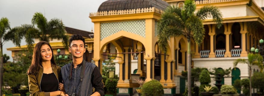 Medan : visite touristique de la ville en groupe avec visites guidées