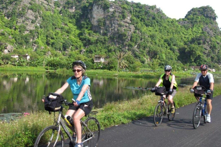 Ninh Binh: Hoa Lu - Trang An - Rad- und Bootsfahrt 1 Tag