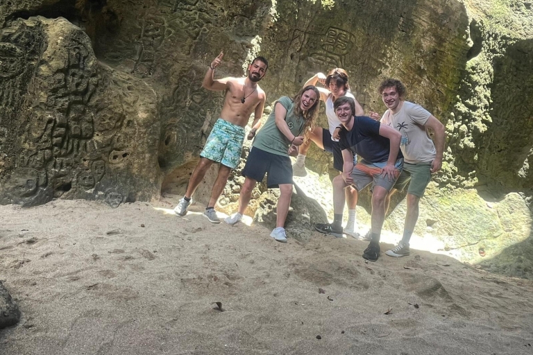 De Grot van Taino Indianen- en strandtour met vervoerDe Taino Indian Cave and Beach Tour met vervoer