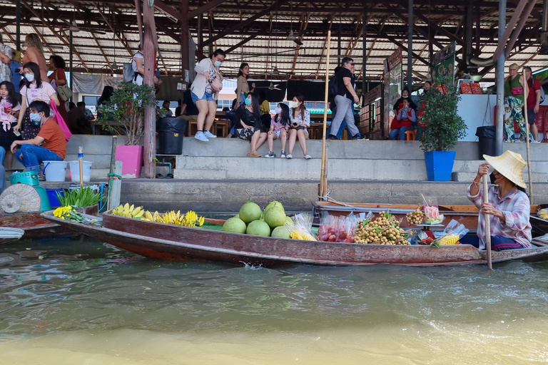 Bangkok: Floating and Railway market with Portuguese guide