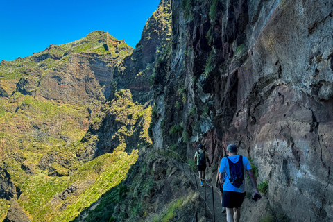 Piesze wędrówki po Maderze: Od Pico Areeiro do Pico Ruivo