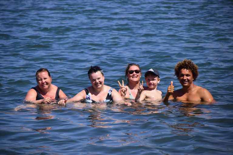 Snorkel, excursión a la isla, excursión a las tortugas, catamarán, pescaExcursión por la isla. Snorkel, pesca, observación de tortugas.Catamarán