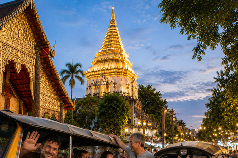 Chiang Mai: Night Tuk Tuk Tour Street Food and Markets Option 2: Full Night Tuk Tuk Experience (3 hours)