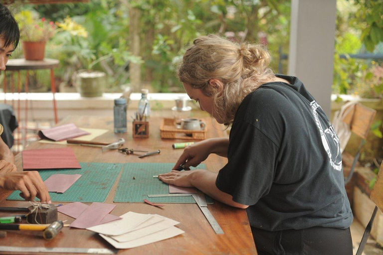 Hoi An: Experience Handmade Leather Making in Oldtown Experience Express Leather class in 2 hours